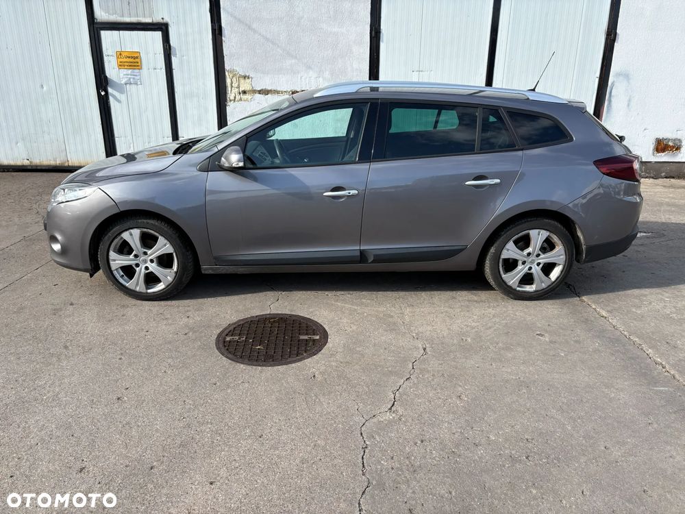 Renault Megane 2.0 140 CVT Bose Edition - 1