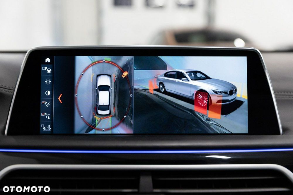 BMW Seria 7 M760Li xDrive - 40