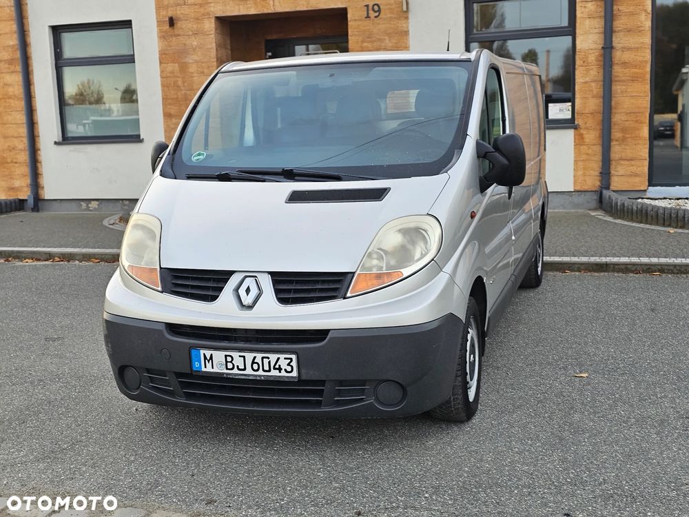 Renault Trafic - 2