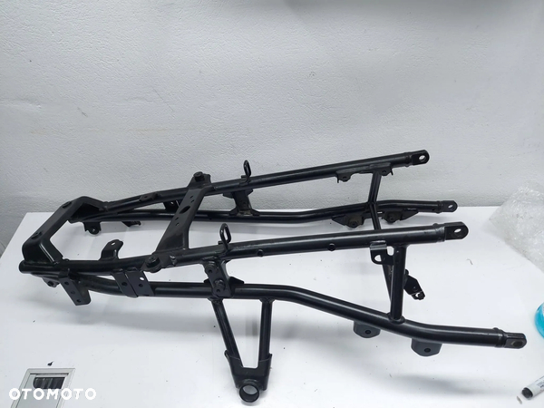 Subframe rama SUZUKI DL 1000 L8