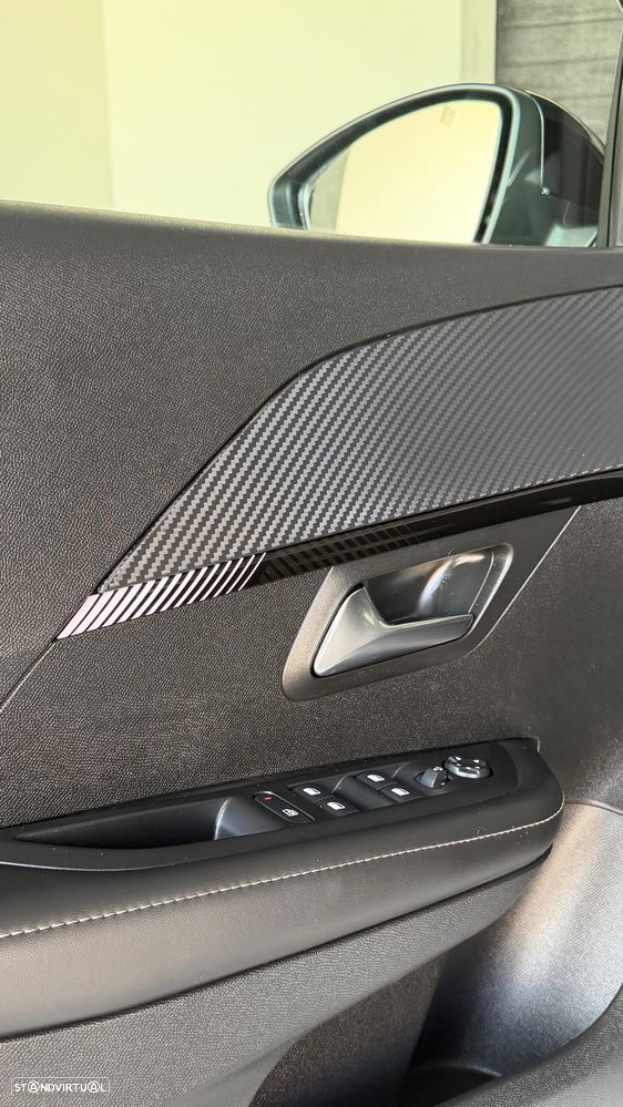 Peugeot 208 1.2 Hybrid Allure e-DCS6 - 6