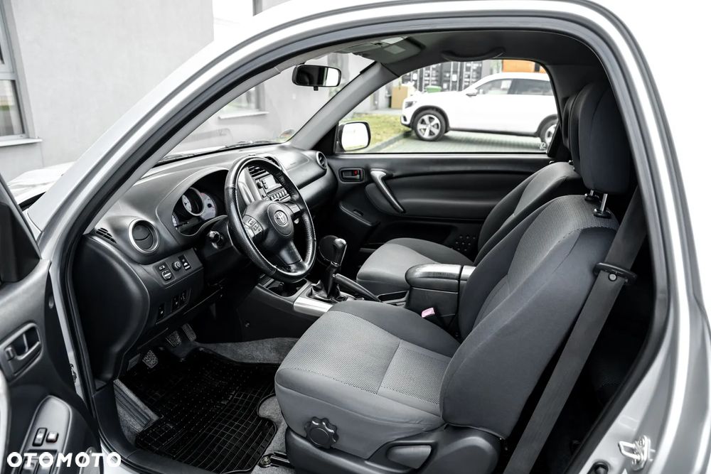 Toyota RAV4 D-4D 4x4 Executive - 6