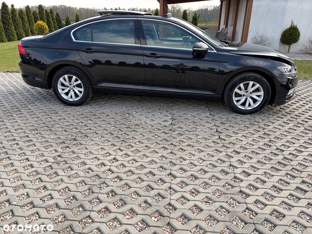 Volkswagen Passat 2.0 TDI SCR DSG Comfortline - 2