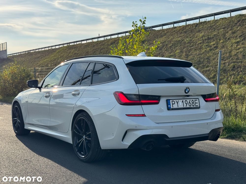 BMW Seria 3 320d xDrive mHEV M Sport - 9