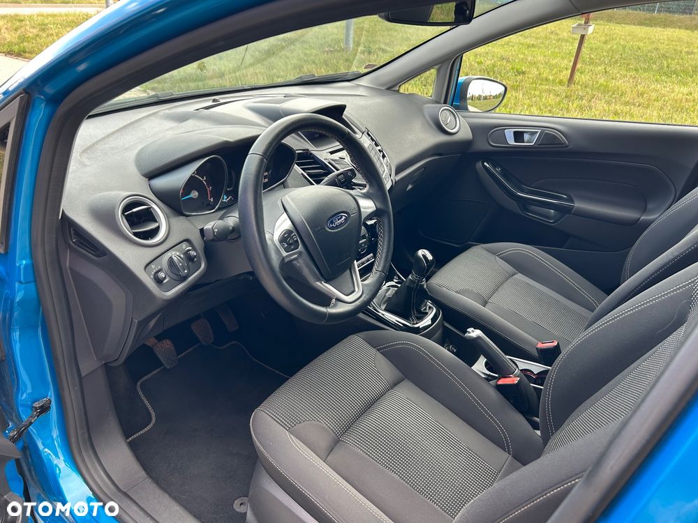 Ford Fiesta 1.0 EcoBoost S&S TITANIUM - 11