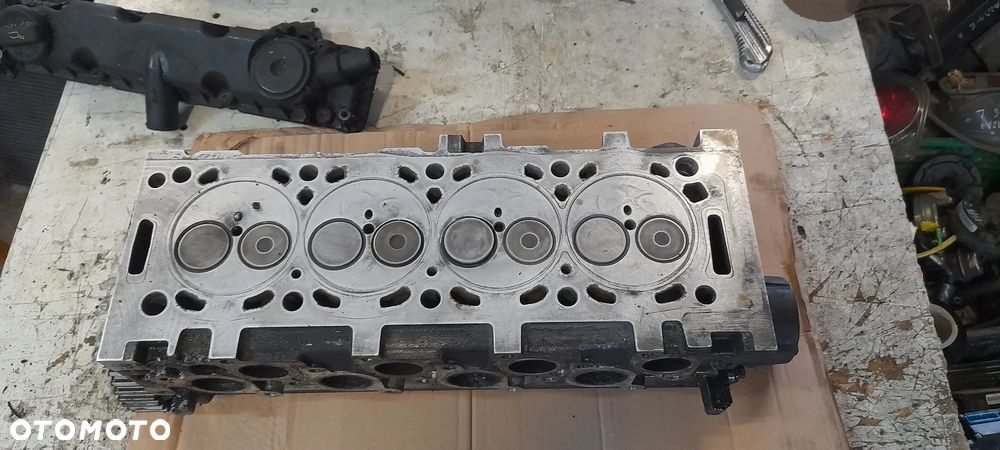 Głowica Silnika Citroen Peugeot 9634963010  2.0 HDI - 1
