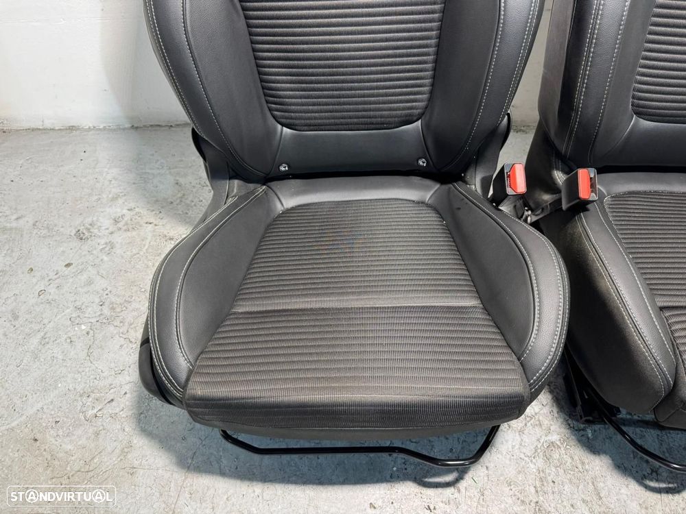 Conjunto de Bancos e Quartelas em Pele RENAULT GRAND SCENIC IV BOSE EDITION - 5