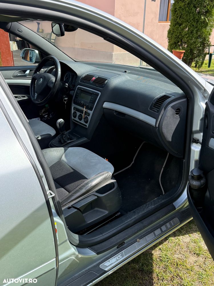 Skoda Octavia 2.0 TDI DPF RS - 12