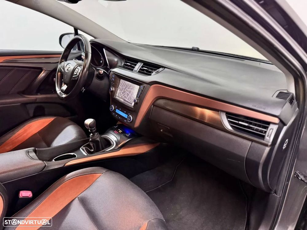 Toyota Avensis Touring Sports 2.0 D-4D Luxury+GPS - 52