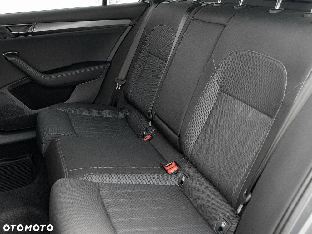 Skoda Superb 2.0 TDI SCR Style DSG - 26