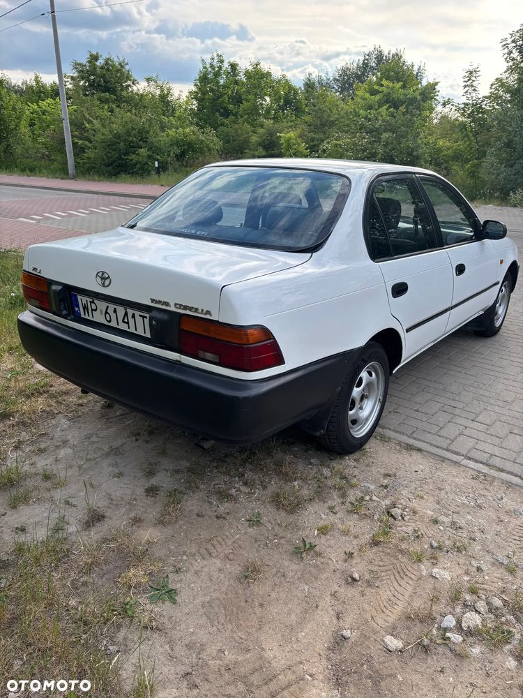 Toyota Corolla - 3