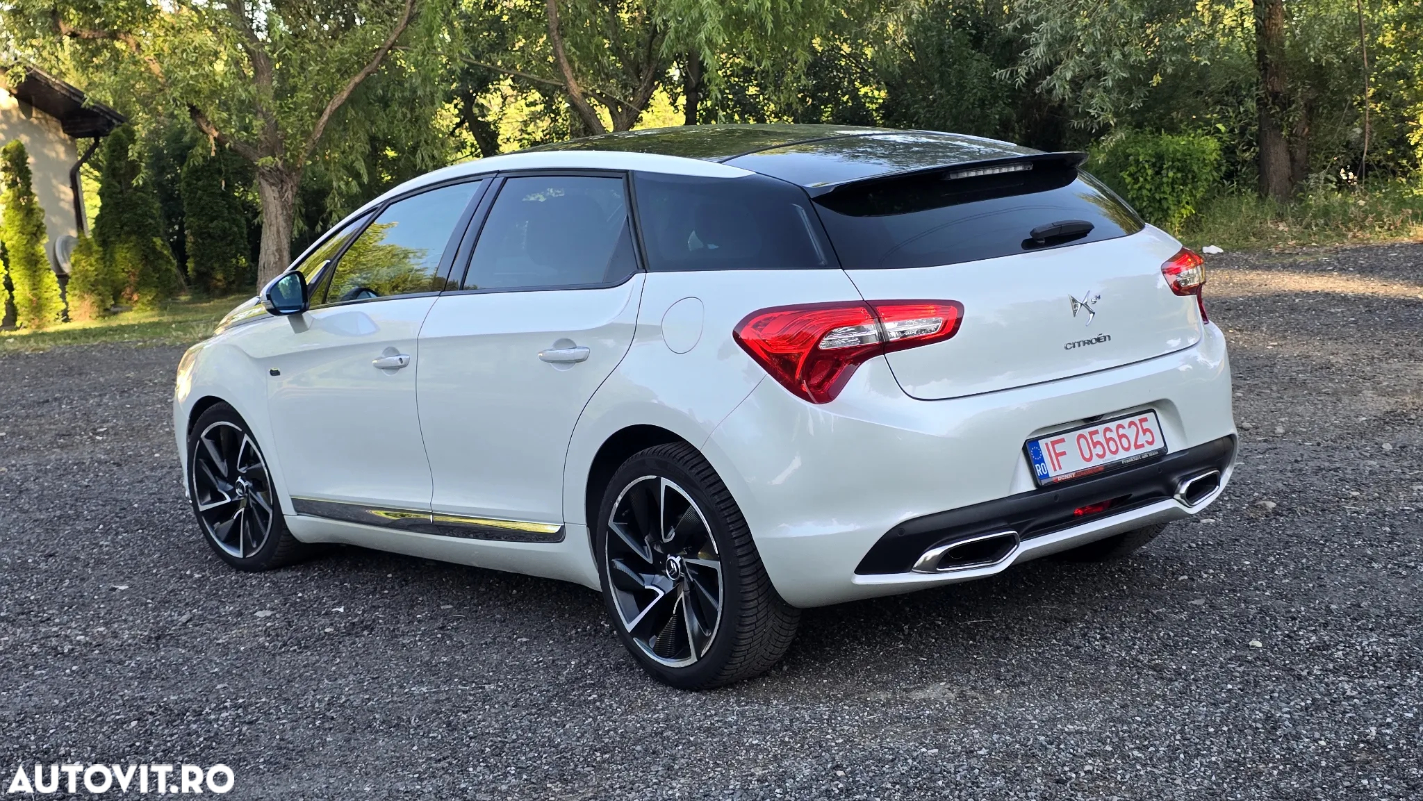 Citroën DS5 Hybrid4 Aut. Business Class - 4