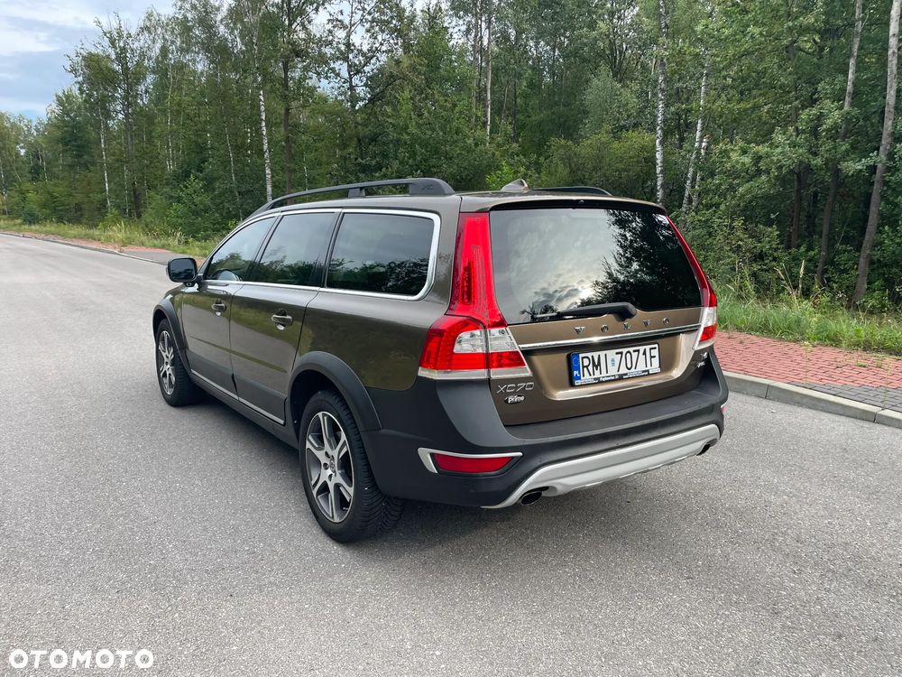 Volvo XC 70 T6 AWD Momentum - 2