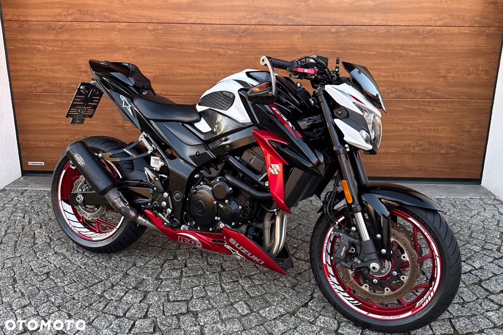 Suzuki GSX - 1