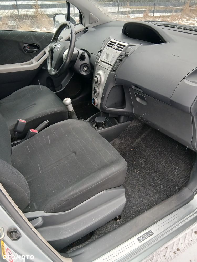 Toyota Yaris 1.0 VVT-i Style - 16