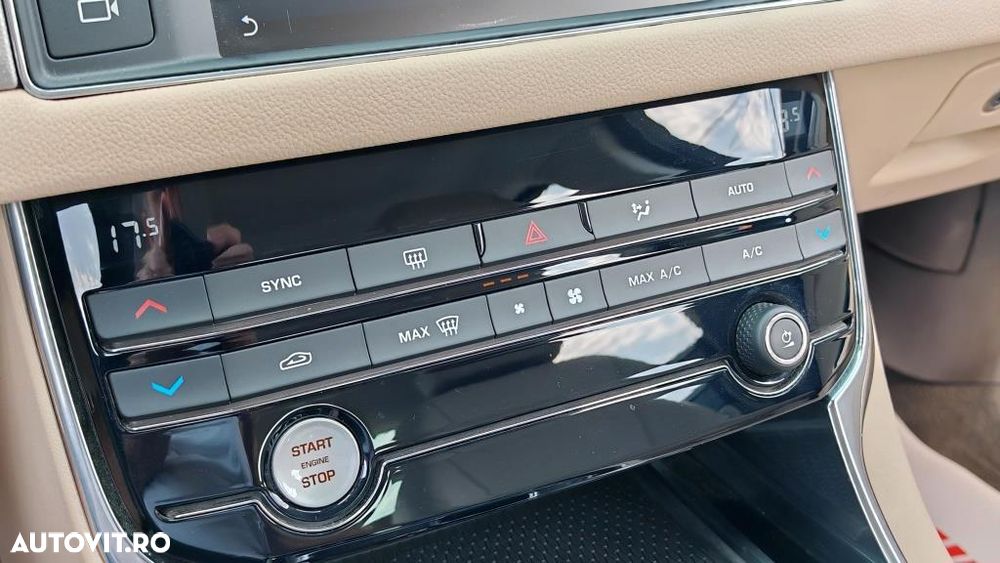 Jaguar XF 20d AWD Aut. Prestige - 22