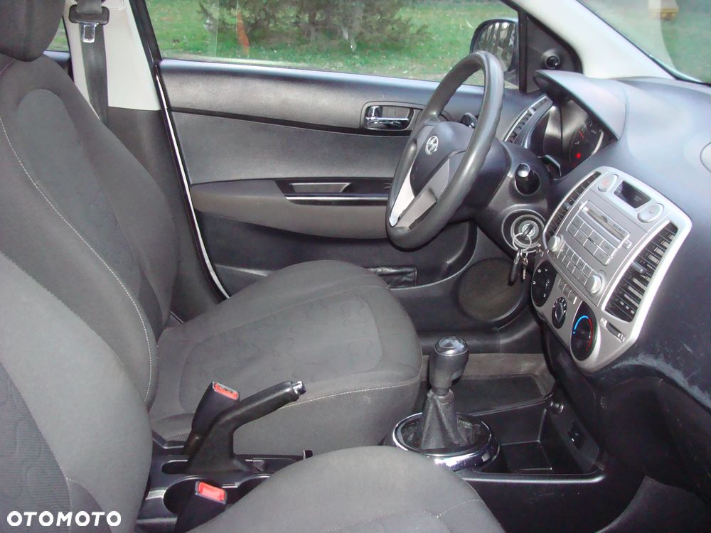 Hyundai i20 1.4 CRDi Comfort - 10