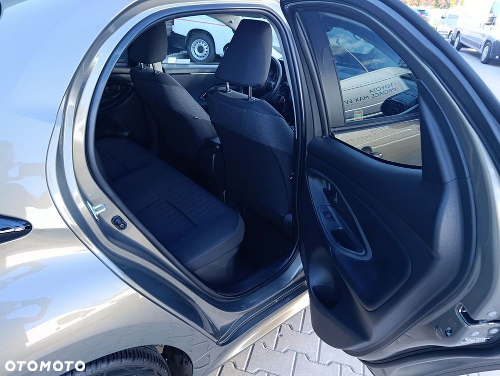 Toyota Yaris Hybrid 1.5 Style - 29