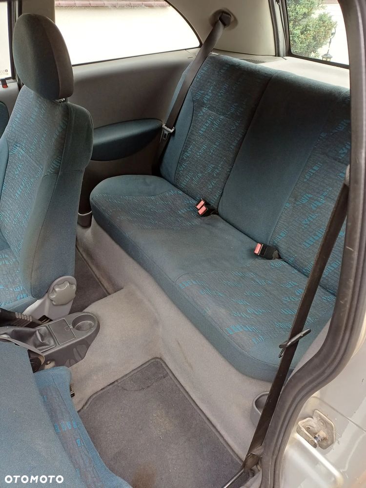 Opel Corsa 1.7 DTI Comfort - 9