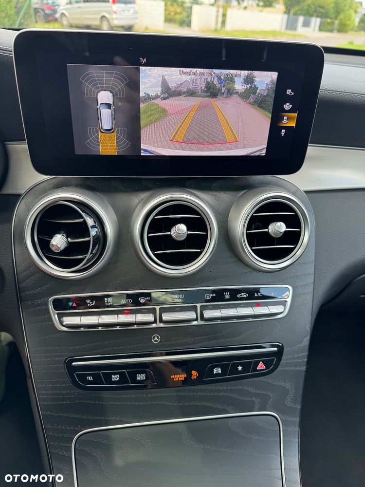 Mercedes-Benz GLC 300 de 4Matic 9G-TRONIC AMG Line Plus - 34