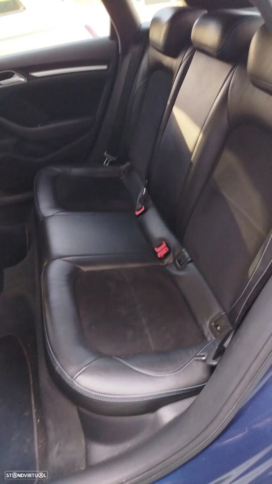 Audi A3 Sportback 1.6 TDI Advance Ultra - 8