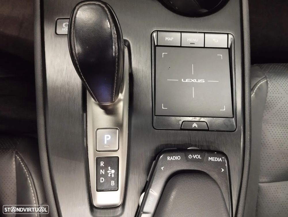 Lexus UX 300e Executive+ - 49