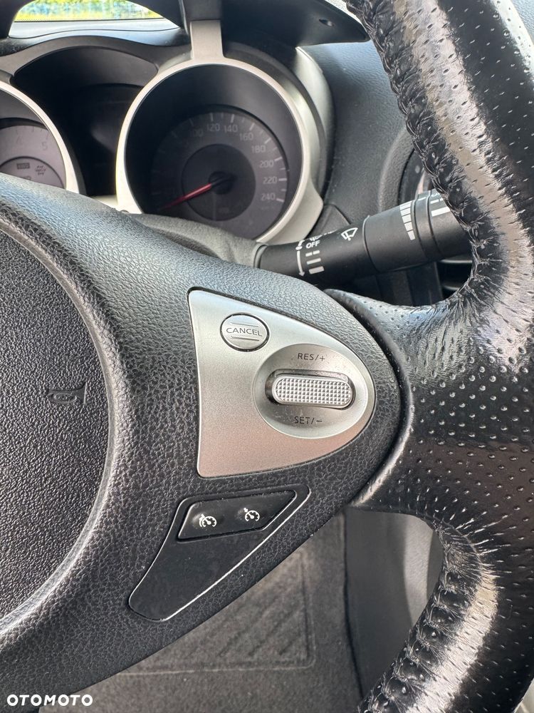Nissan Juke 1.6 Acenta S&S - 17