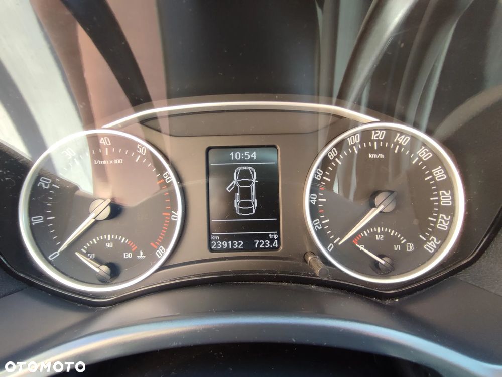 Skoda Octavia 1.4 TSI FAMILY - 14