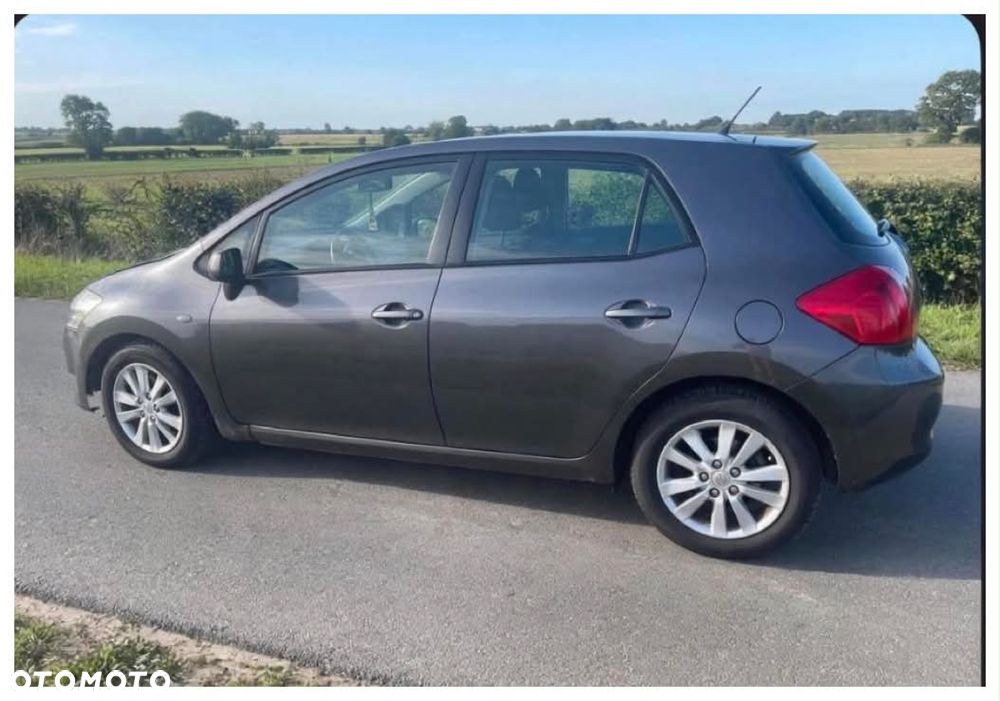 Toyota Auris - 3
