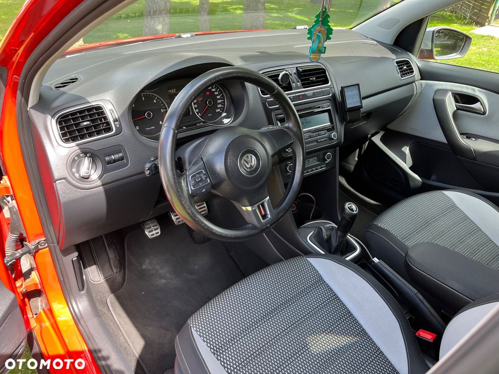 Volkswagen Polo 1.6 TDI Cross - 10