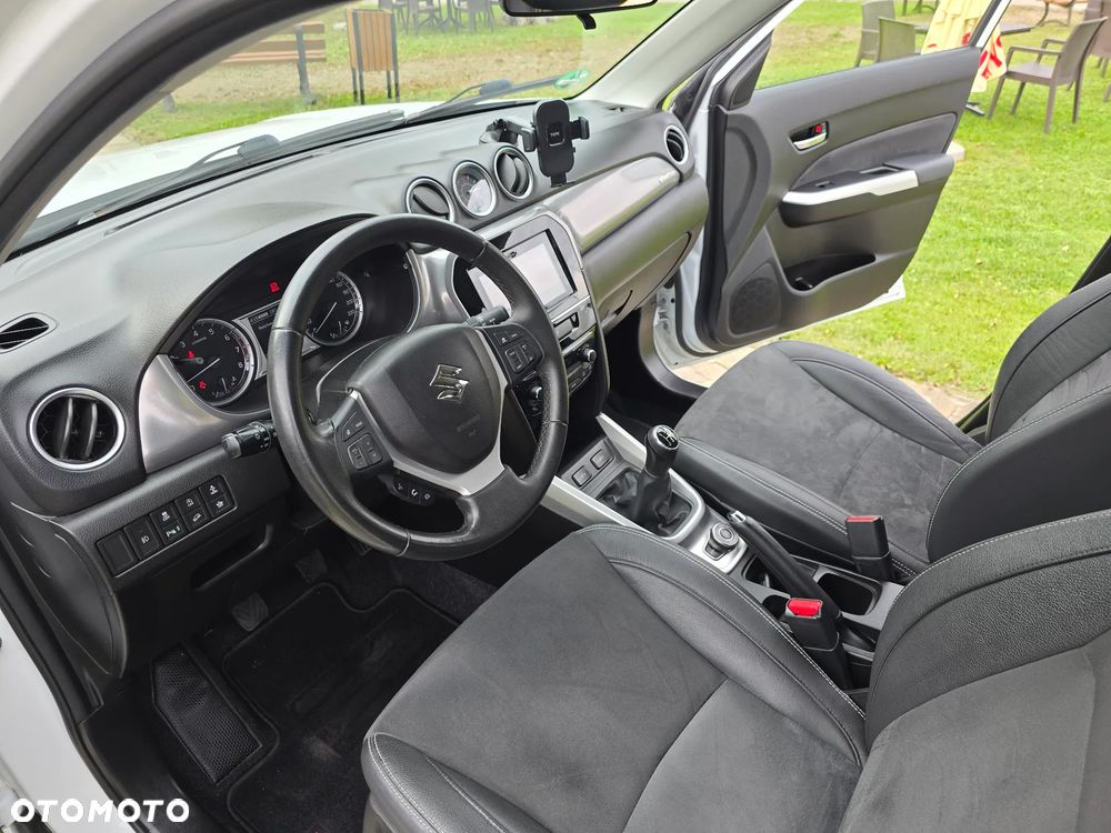 Suzuki Vitara 1.6 (4x4) Allgrip Comfort+ - 30