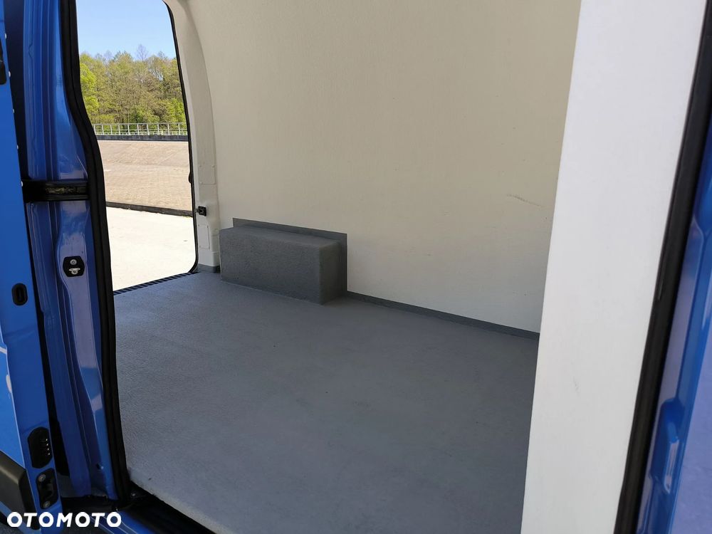 Renault Master - 36