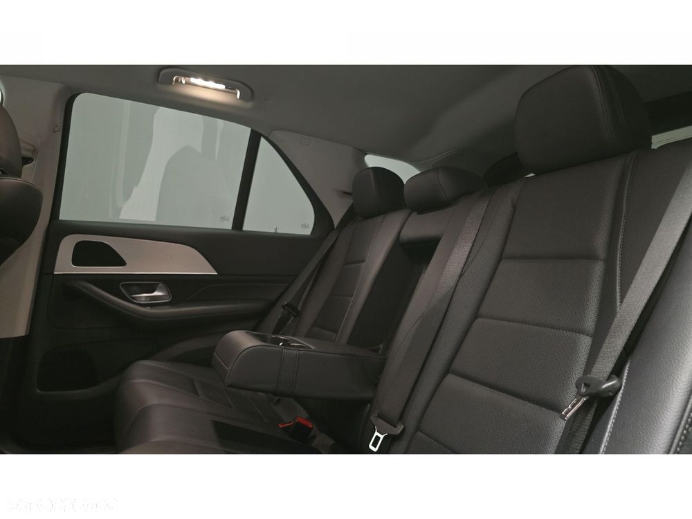 Mercedes-Benz GLE - 23