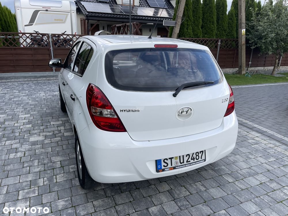 Hyundai i20 - 11