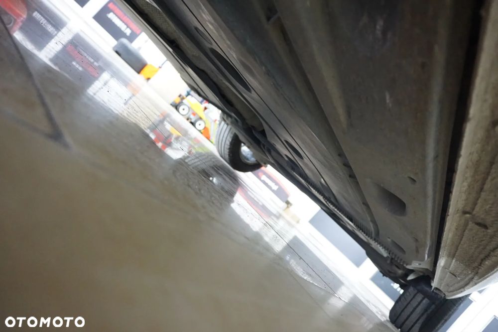 Seat Leon 1.6 TDI DPF Style - 12