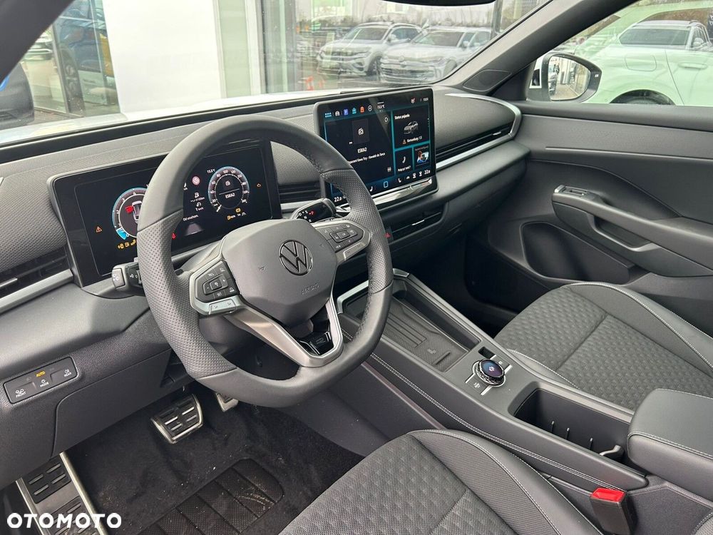 Volkswagen T-Roc - 4