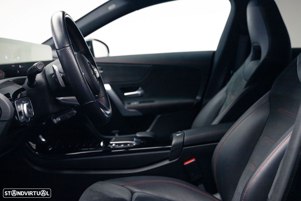 Mercedes-Benz CLA 250 e 8G-DCT AMG Line - 18
