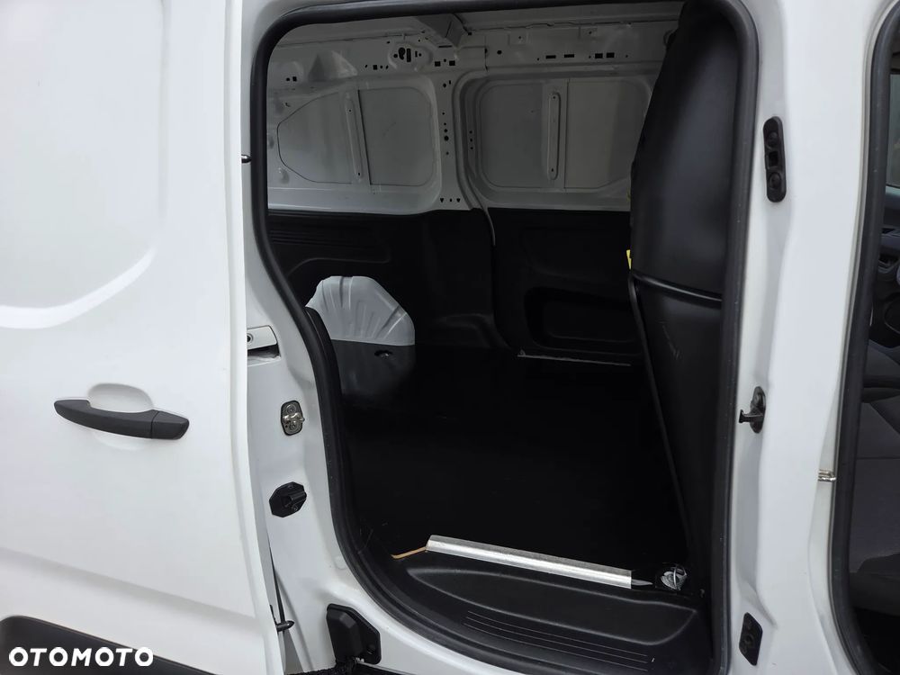 Opel Combo XL 1.5 CDTI Edition S&S - 22