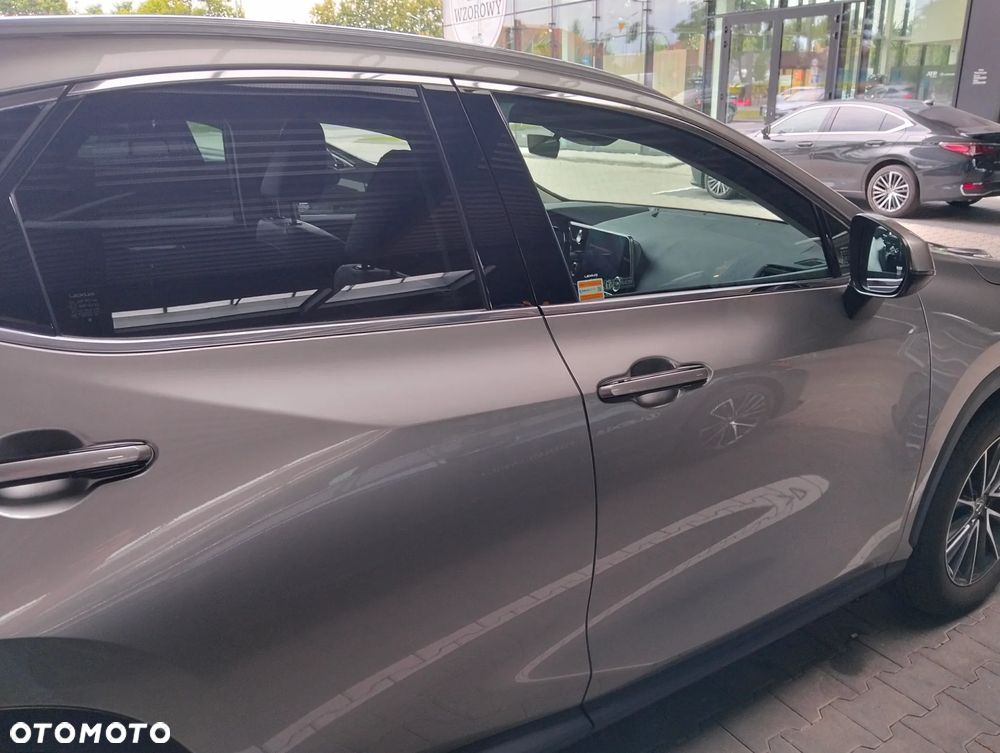Lexus NX 350h Prestige 2WD - 6