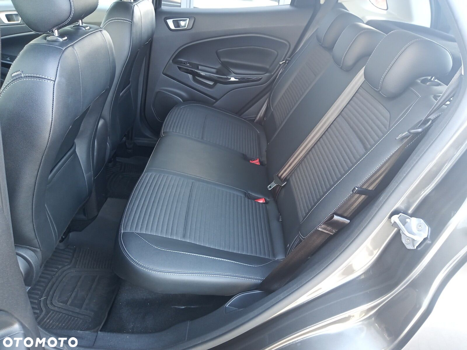 Ford EcoSport - 13
