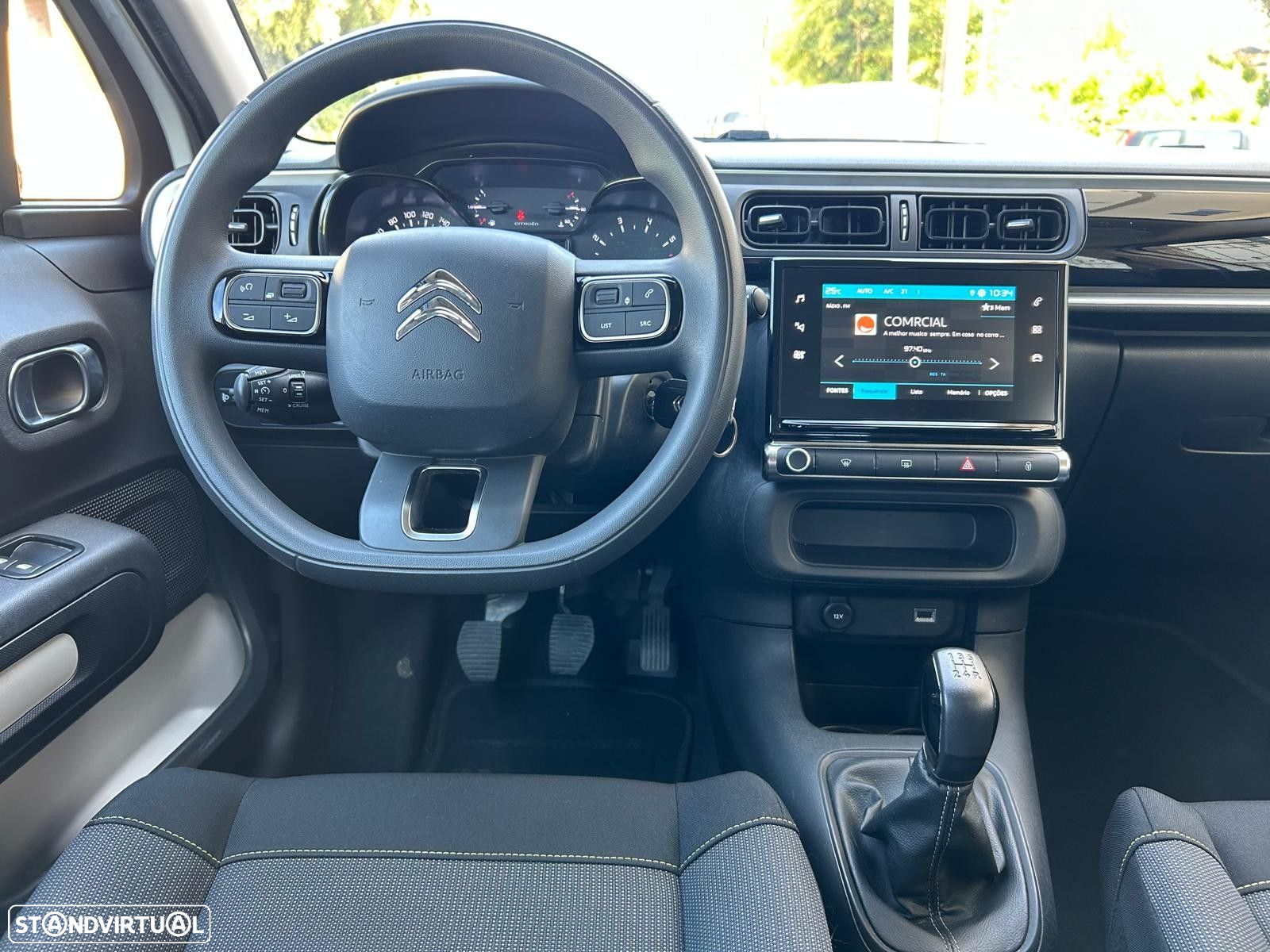 Citroën C3 1.2 PureTech Shine - 22