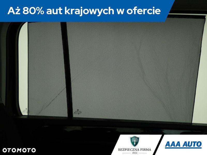 Volkswagen Touran - 21