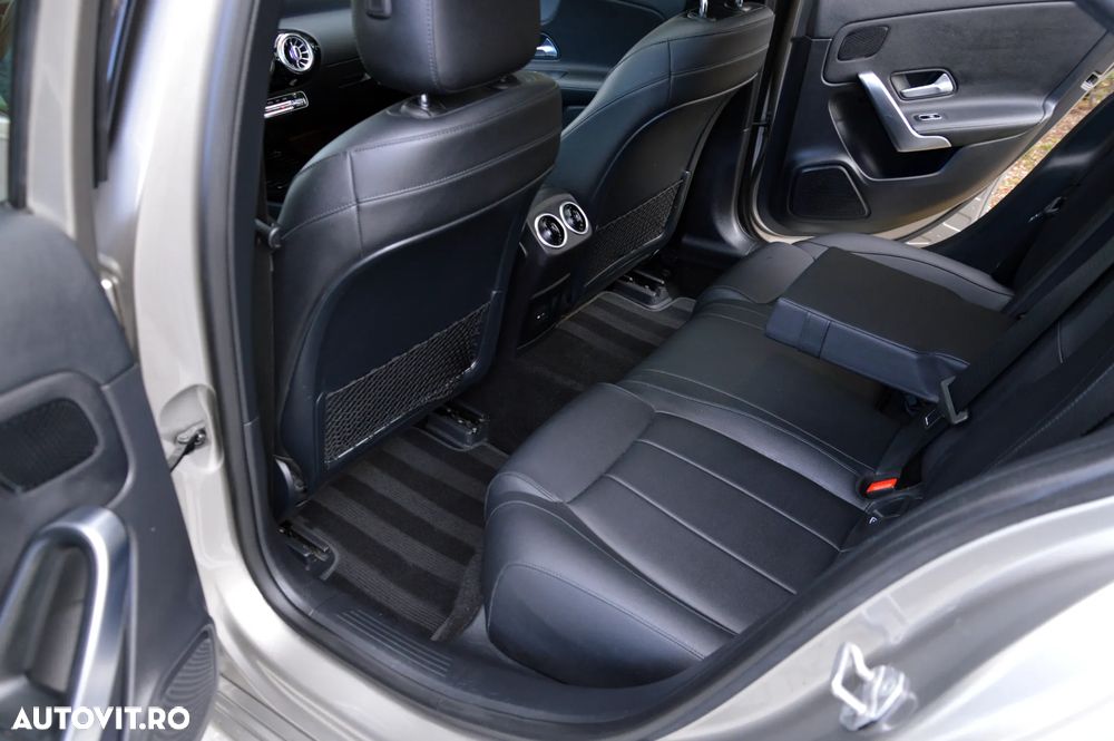 Mercedes-Benz A 180 7G-DCT Lim. Special Edition - 14