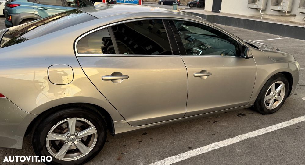 Volvo S60 D3 Momentum - 10