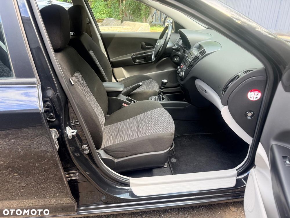 Kia Ceed 1.6 CRDi 115 Spirit - 5