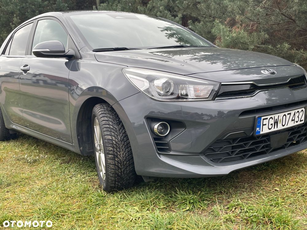 Kia Rio - 5