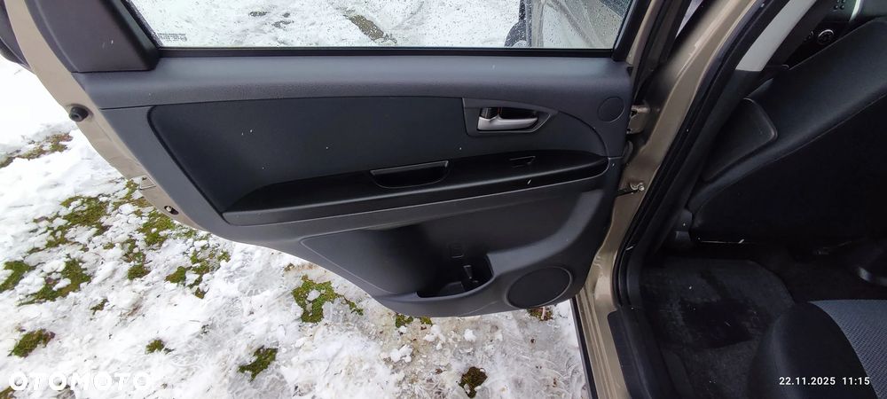 Fiat Sedici 1.9 Multijet DPF 4x4 Emotion - 17