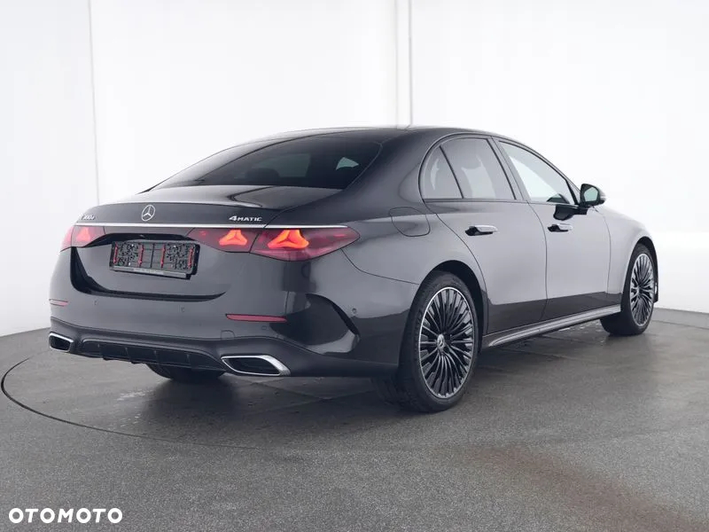 Mercedes-Benz Klasa E 300e 4Matic 9G-TRONIC Edition AMG Line - 2