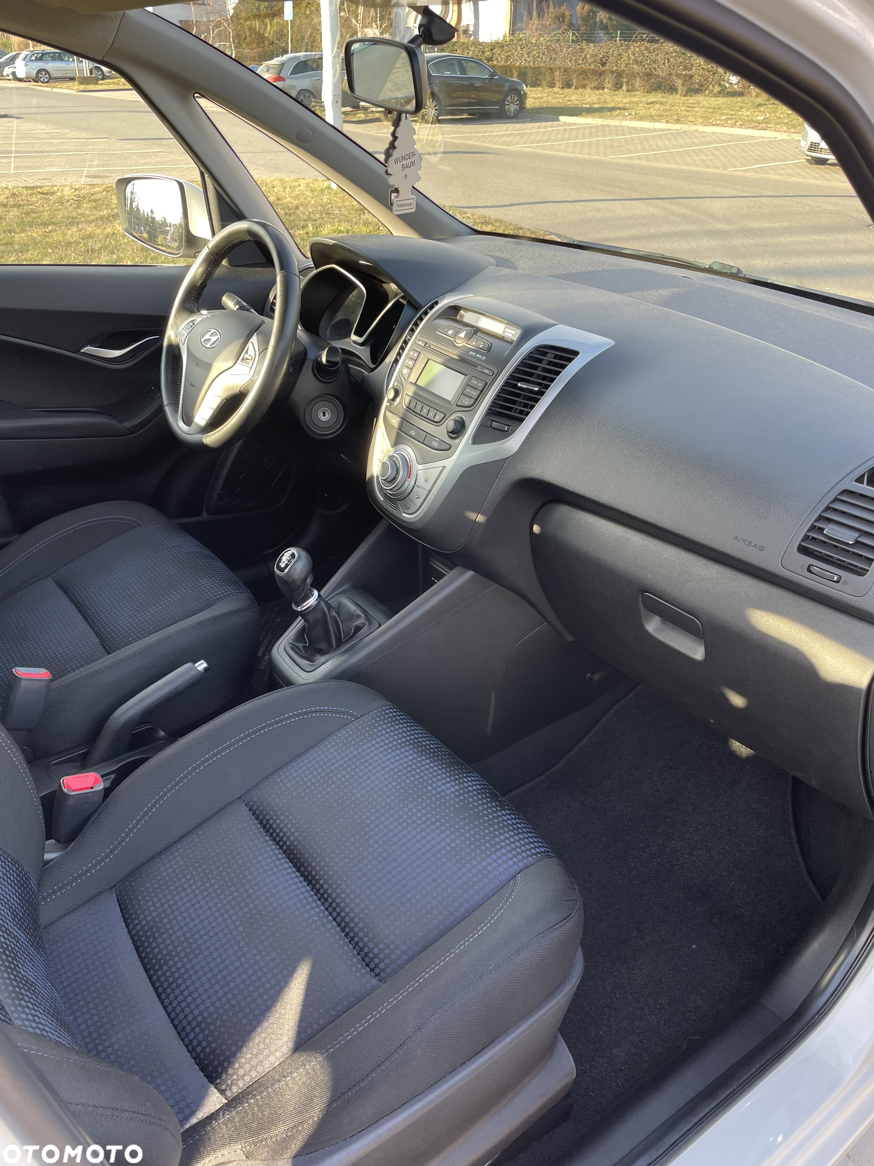 Hyundai ix20 1.4 blue Comfort - 14