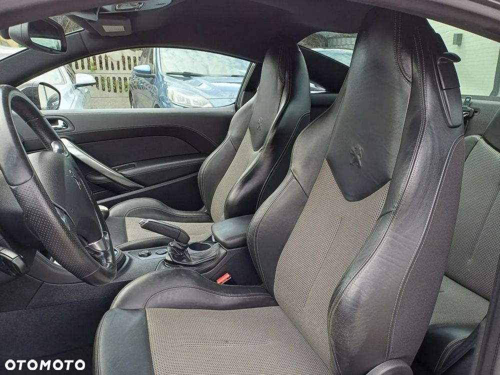 Peugeot RCZ 1.6 THP - 17